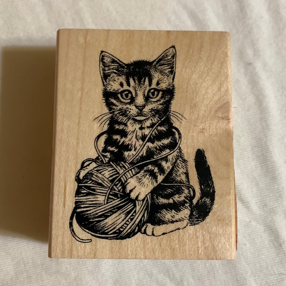 STAMP- Kitten with yarn ball